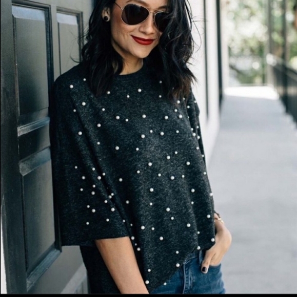 Zara Sweaters - Zara Soft Faux Pearls Soft Short Sleeve Sweater